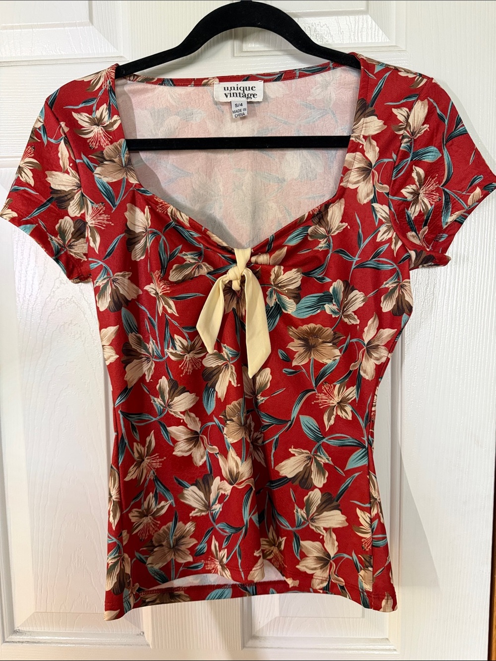 Unique Vintage Red Floral Tie-Front Blouse with Cream Bow